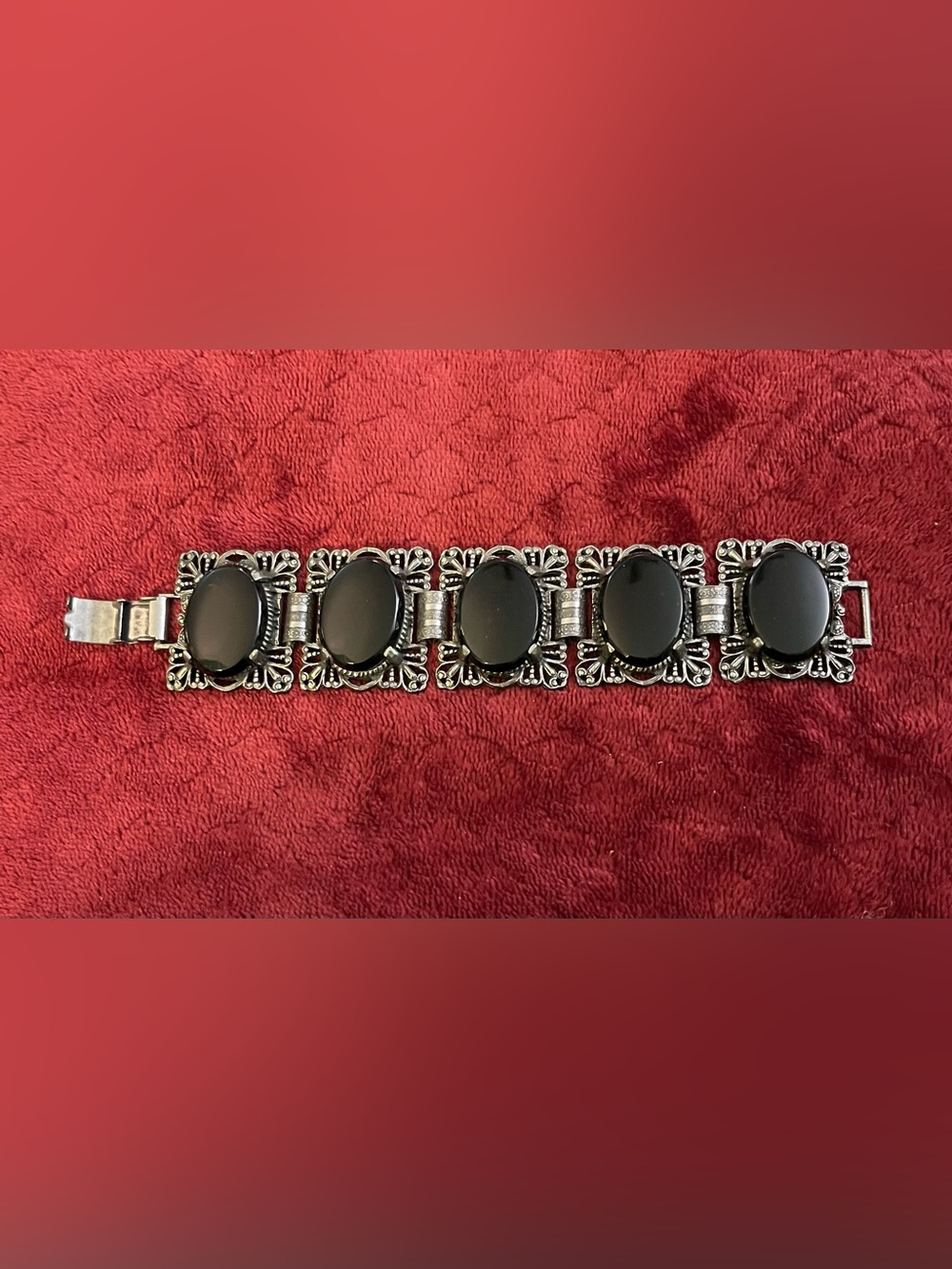 Vintage Parklane 1960s Ornate Black Cabochon Silver Link Bracelet